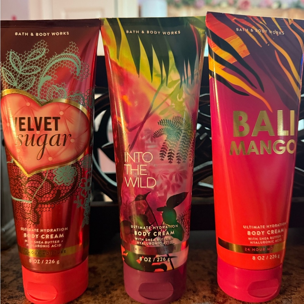 3 Full size body creams BATH AND BODY WORKS